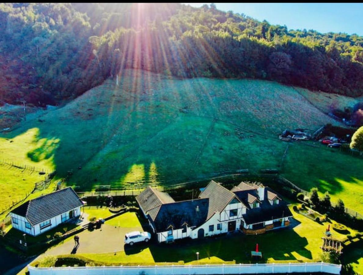 Skyline Mountain View Lodge Up To 16 People روتوروا المظهر الخارجي الصورة