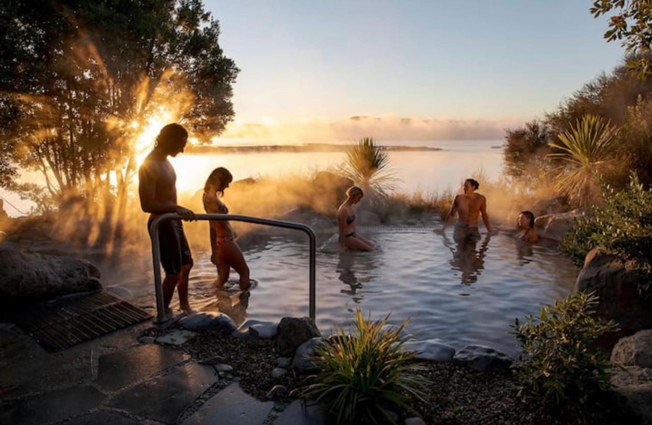 Skyline Mountain View Lodge Up To 16 People روتوروا المظهر الخارجي الصورة
